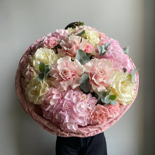 Букет "Шелковый румянец"