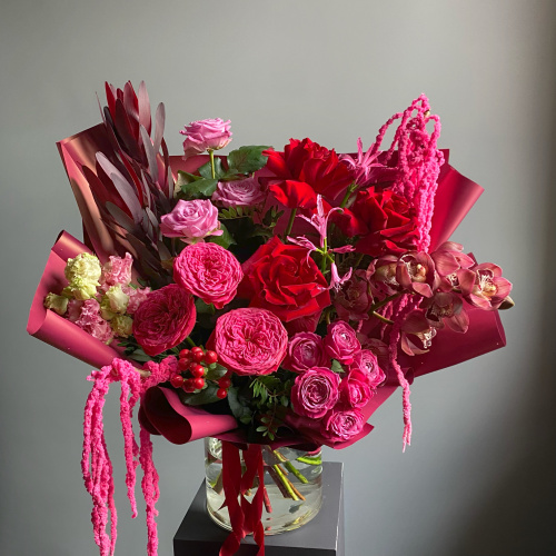 Букет "Красная королева"