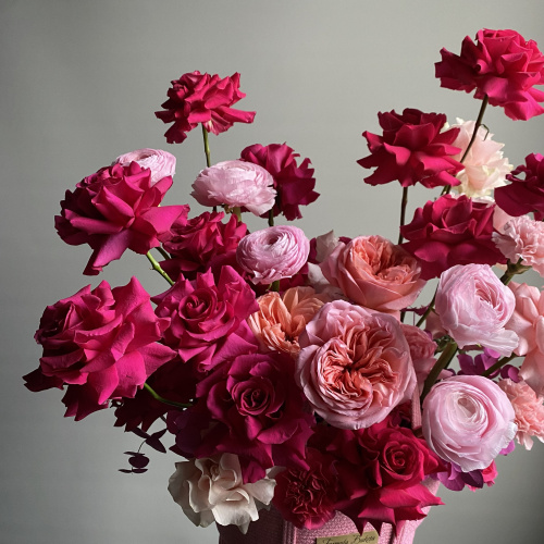 Корзина "Яркий комплимент"