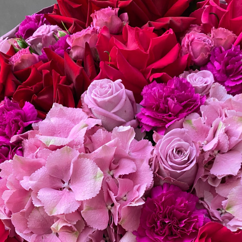 Букет "Рубиновый закат"