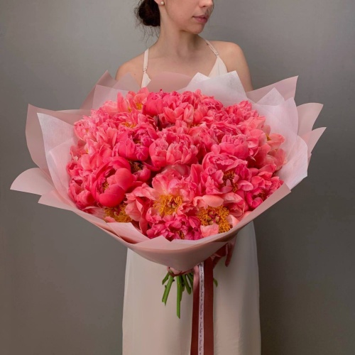 Букет пионов M